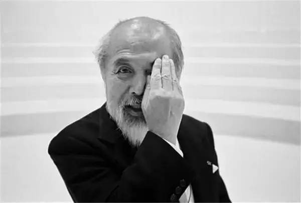 榮久庵憲司